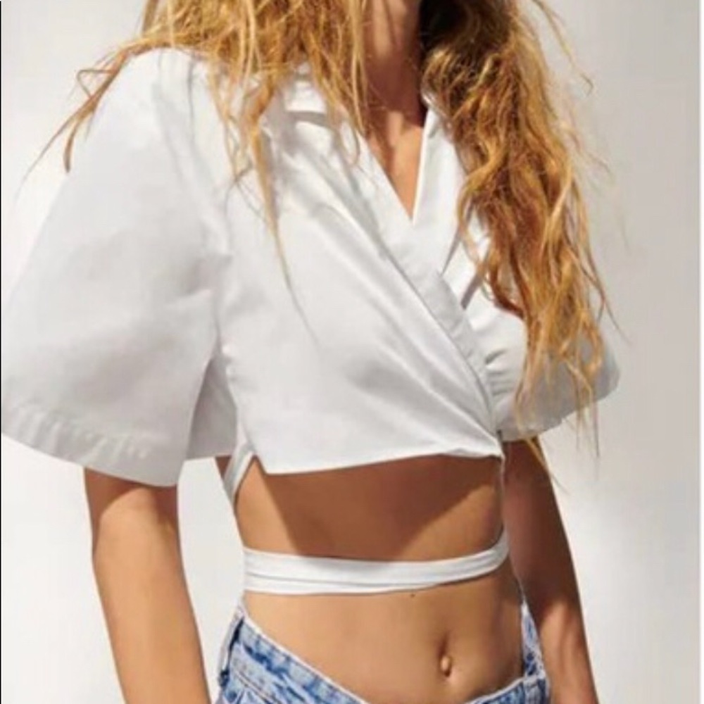 zara white cropped tee with tie detailing